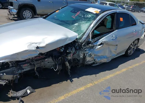 2016 Mercedes-Benz C 300 Luxury/Sport из США, поврежденный, VIN 55SWF4JB2GU128850